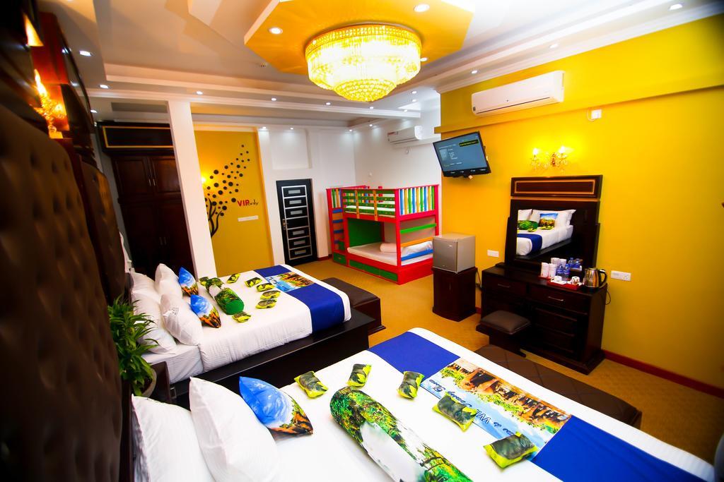 Hotel White House Anuradhapura Bagian luar foto